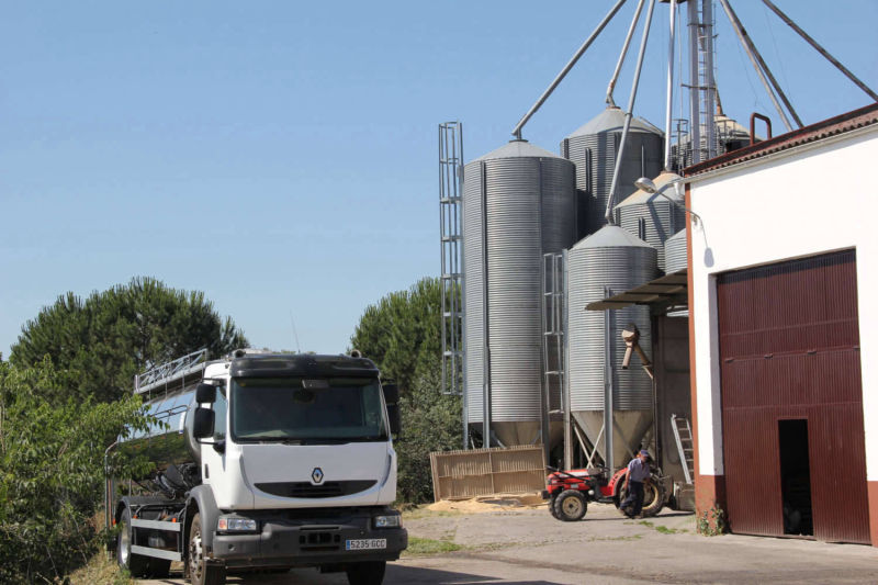 Quesos de cabra y piensos para cabras de Ganaderos de Caprino
